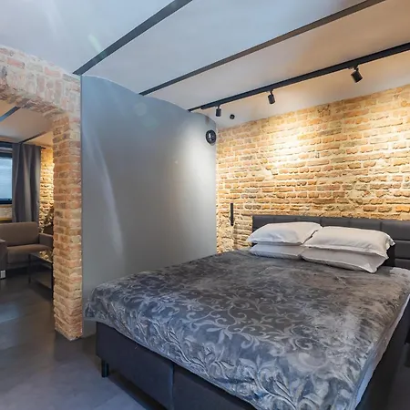 Skyler 9 Апартамент