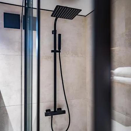 Skyler 9 Апартамент